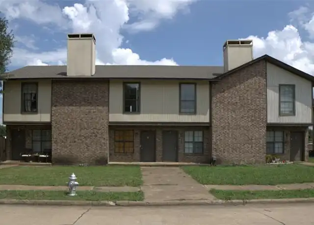 Property at 2814 Wimbledon Ct Unit C, Garland, TX, 75041, 2 beds, 1.5 baths, [object Object]