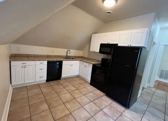 Property at 125 N Dallas Ave Unit 3, Pittsburgh, PA, 15208, 2 beds, 1 bath, [object Object]