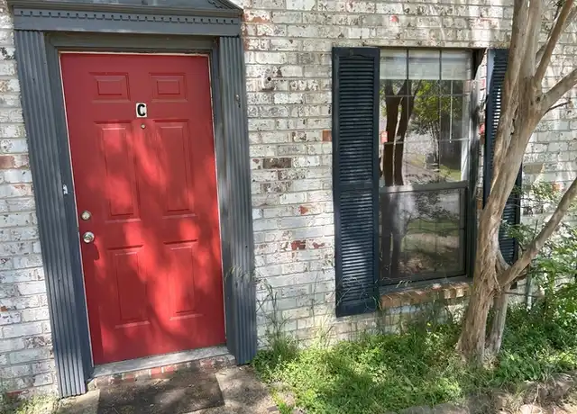 Property at 2002 Reaches Pl SW Unit C, Huntsville, AL, 35802, 2 beds, 2.5 baths, [object Object]