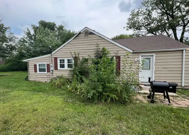 Property at 204 E Dartmouth Ave, Muncie, IN, 47303, 2 beds, 1 bath, [object Object]
