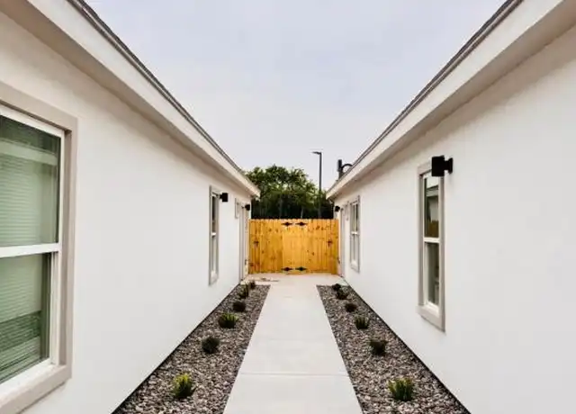 Property at 740 N Alamo Rd Unit 13, Edinburg, TX, 78542, 2 beds, 2 baths, [object Object]