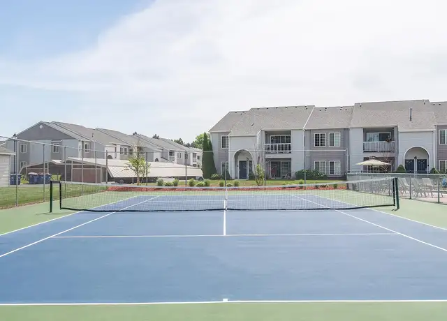 Photo of 1550 Brookfield Dr, Ann Arbor, MI 48103