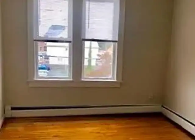 Property at 147 Charles St Unit 2b, Bridgeport, CT, 06606, 2 beds, 1 bath, [object Object]