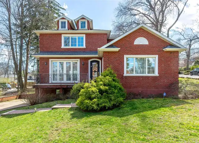 Property at 2 Avalon Rd, Great Neck, NY, 11021, 4 beds, 4.5 baths, [object Object]