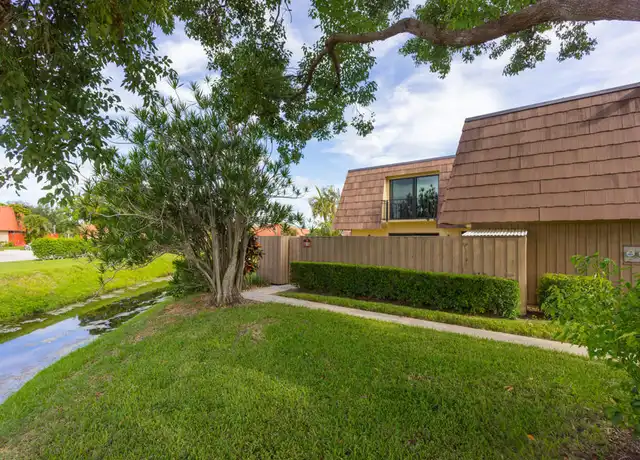 Property at 818 8th Ct, Palm Beach Gardens, FL, 33410, 2 beds, 2.5 baths, [object Object]