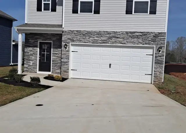 Property at 7215 Jumping Jack Ln, Knoxville, TN, 37921, 5 beds, 3 baths, [object Object]