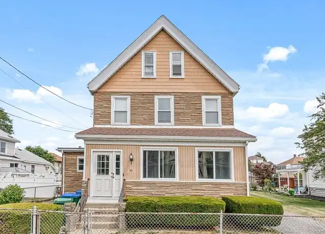 Property at 91 3rd St Unit 2, Medford, MA, 02155, 2 beds, 1 bath, [object Object]