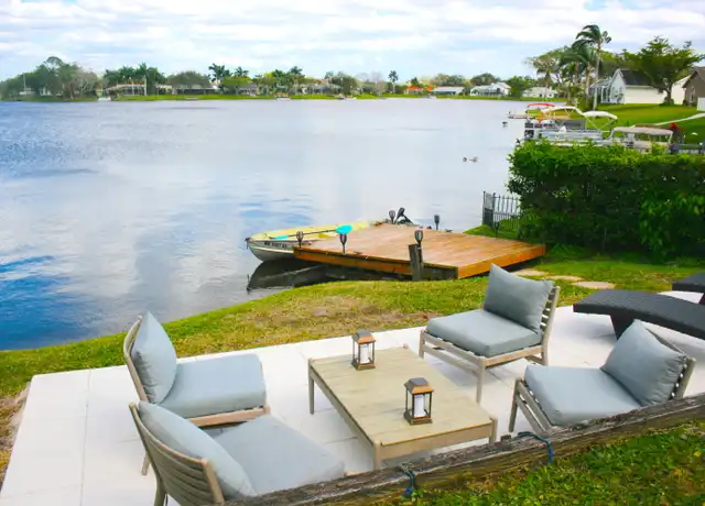 Property at 12744 Meadowbreeze Dr, Wellington, FL, 33414, 3 beds, 2 baths, [object Object]