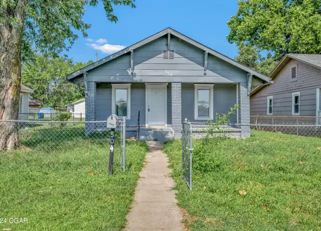 Property at 504 S Highland Ave, Joplin, MO, 64801, 3 beds, 2 baths, [object Object]