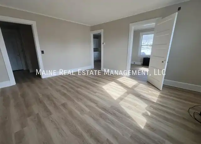 Property at 101 Center St Unit 1, Brewer, ME, 04412, 1 bed, 1 bath, [object Object]