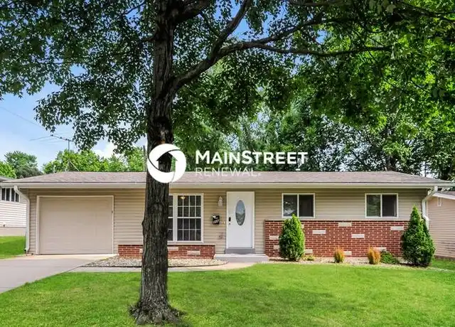 Property at 306 S Pam Ave, Saint Charles, MO, 63301, 3 beds, 2 baths, [object Object]