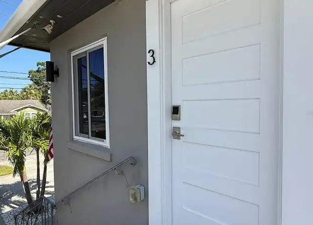 Property at 263 21st Ave S, Saint Petersburg, FL, 33705, 1 bed, 1 bath, [object Object]