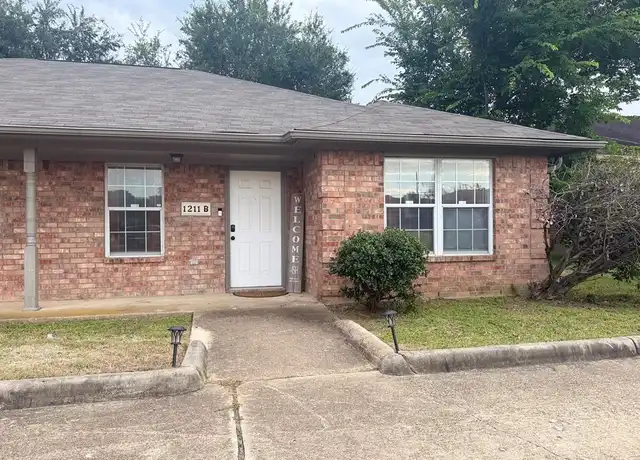 Property at 1211 Webhollow Cir Unit B, Bryan, TX, 77801, 3 beds, 2 baths, [object Object]