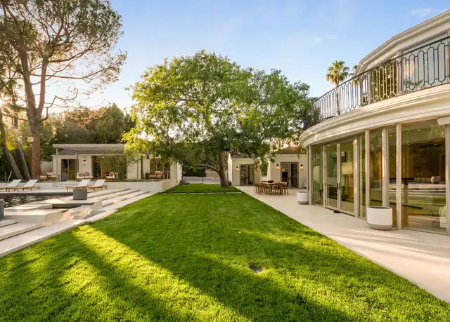 Property at 901 N Whittier Dr, Beverly Hills, CA, 90210, 7 beds, 9.5 baths, Contact for Price