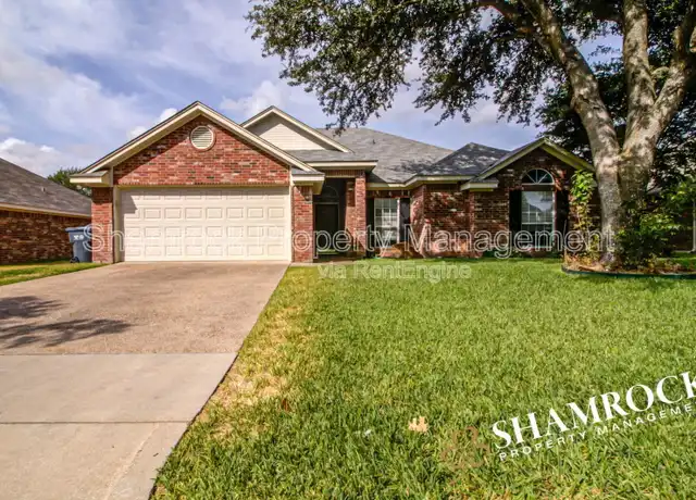 Property at 3005 Comanche Trl, Waco, TX, 76712, 4 beds, 2 baths, [object Object]