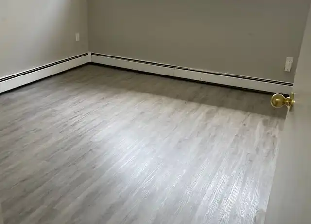 Property at 100 Prospect Ave, Hartford, CT, 06106, 1 bed, 1 bath, [object Object]
