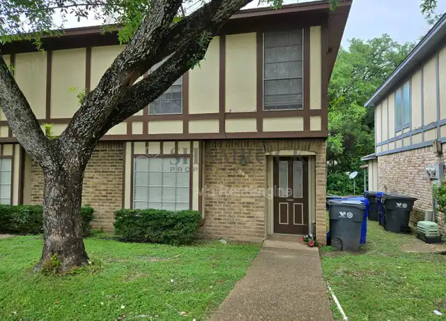 Property at 6901 Old Briarstown Dr, Waco, TX, 76710, 2 beds, 2.5 baths, [object Object]