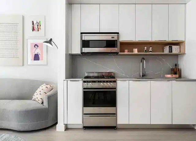 Property at 20 Broad St Unit 1817, New York, NY, 10005, 0 beds, 1 bath, [object Object]
