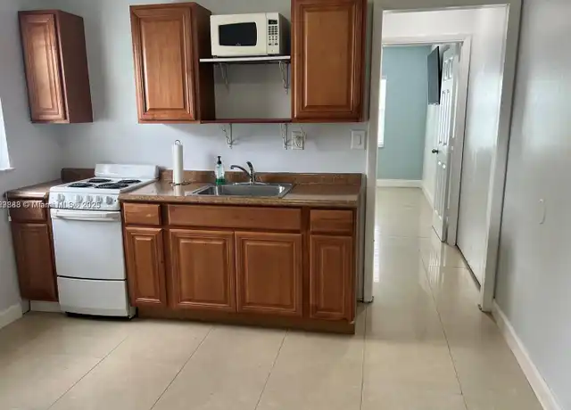 Property at 11546 SW 135th Ln Unit A, Miami, FL, 33176, 1 bed, 1 bath, [object Object]