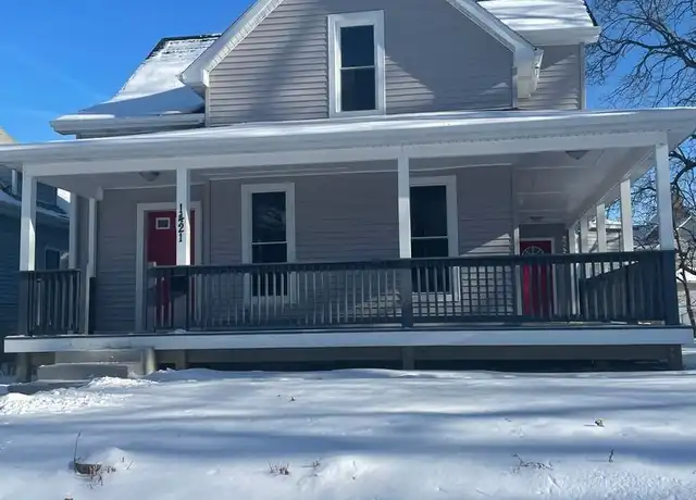 Property at 1421 11th St, Des Moines, IA, 50314, 4 beds, 2.5 baths, [object Object]