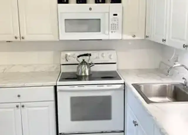 Property at 297 Camden M Unit M, West Palm Beach, FL, 33417, 1 bed, 1 bath, [object Object]