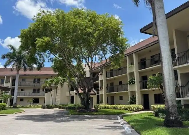 Property at 413 Augusta Blvd #306, Naples, FL, 34113, 2 beds, 2 baths, [object Object]