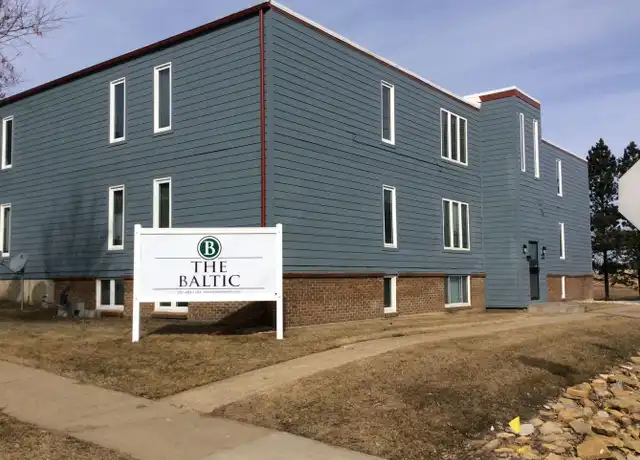 Property at 223 13th Ave W Apt 1B, Dickinson, ND, 58601, 2 beds, 1 bath, [object Object]