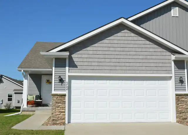 Property at 5744 NW 50th St, Johnston, IA, 50131, 3 beds, 2.5 baths, [object Object]