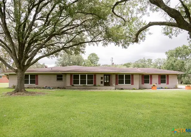 Property at 12 Jade Dr, Victoria, TX, 77904, 3 beds, 3 baths, [object Object]