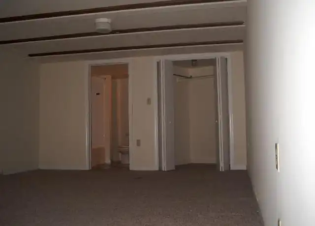 Property at 101 W Broad St, Richmond, VA, 23220, 1 bed, 1 bath, [object Object]