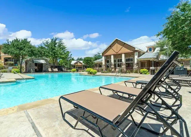 Photo of 1650 Holland Lake Dr, Weatherford, TX 76086