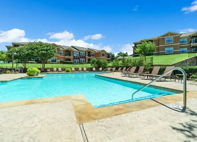 Photo of 1650 Holland Lake Dr, Weatherford, TX 76086