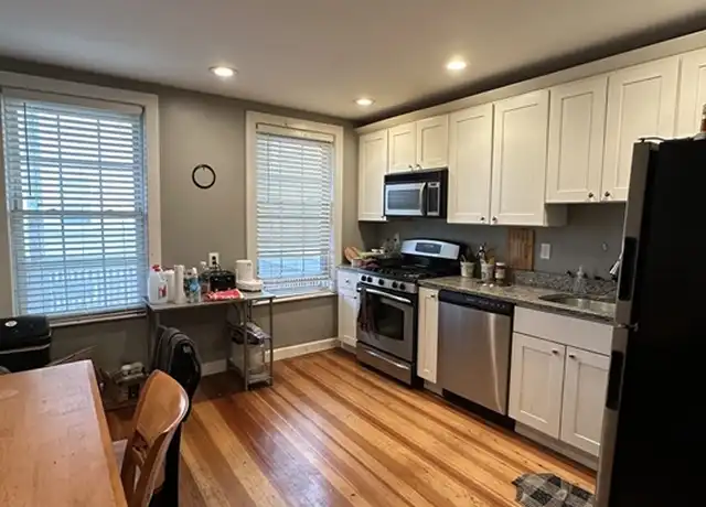 Property at 132 Boston St #1, Dorchester, MA, 02125, 3 beds, 1 bath, [object Object]