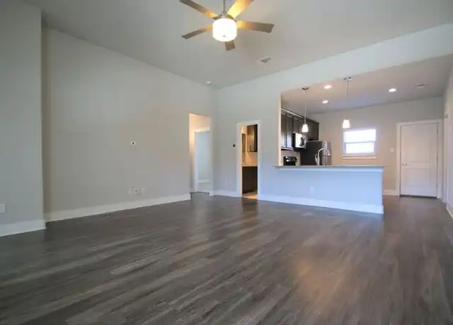 Property at 209 Stewart Bend Ct Unit b, Azle, TX, 76020, 3 beds, 2 baths, [object Object]