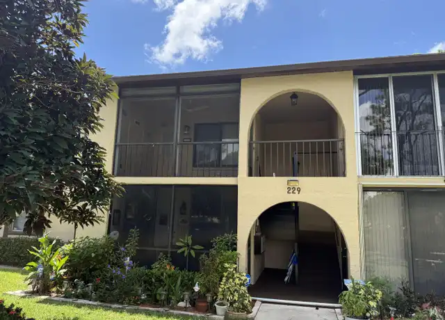 Property at 229 Pine Hov Cir Unit A2, Greenacres, FL, 33463, 2 beds, 2 baths, [object Object]