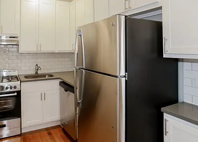 Property at 516 W Cornelia Ave Unit 320, Chicago, IL, 60657, 1 bed, 1 bath, [object Object]