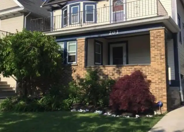 Property at 201 Commonwealth Ave Unit Upper, Buffalo, NY, 14216, 3 beds, 1 bath, [object Object]