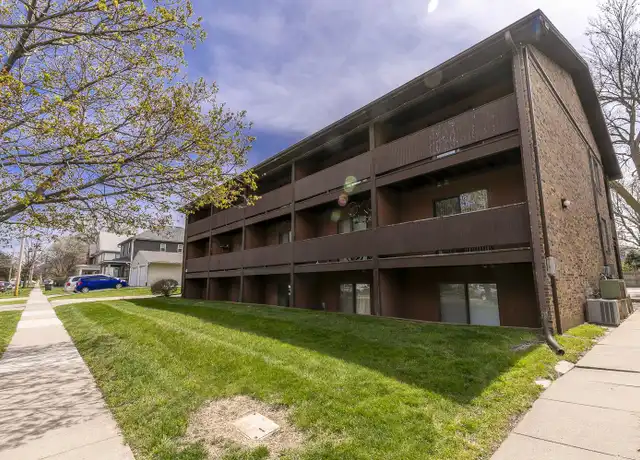Property at 1915 Garfield St Unit 15, Lincoln, NE, 68502, 1 bed, 1 bath, [object Object]
