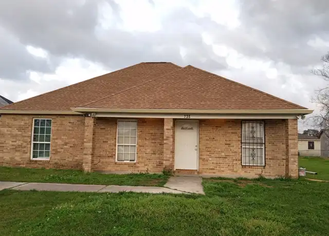 Property at 236 Mission Ct, Westwego, LA, 70094, 3 beds, 2 baths, [object Object]