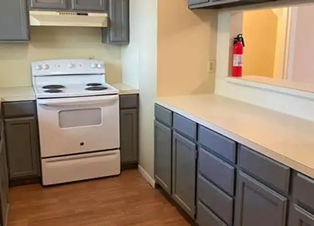 Property at 139 Elm St Unit 202, Lockhart, TX, 78644, 2 beds, 1.5 baths, [object Object]