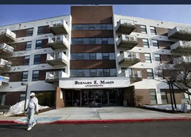 Property at 2121 Windsor Gardens Ln Unit 128, Baltimore, MD, 21207, 1 bed, 1 bath, [object Object]