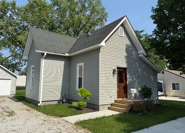 Property at 204 S Main St, South Whitley, IN, 46787, 3 beds, 1.5 baths, [object Object]