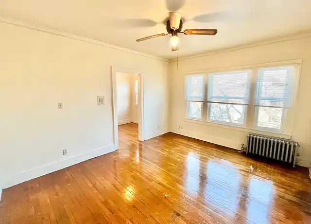 Property at 1376 W 112th St, Cleveland, OH, 44102, 1 bed, 1 bath, [object Object]