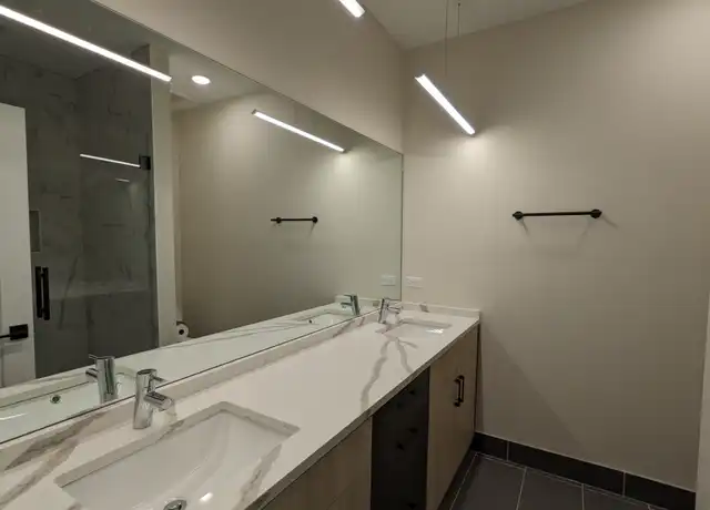 Property at 3762 S Indiana Ave Unit 1, Chicago, IL, 60653, 3 beds, 2 baths, [object Object]