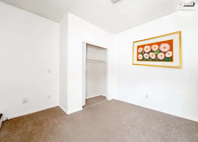Property at 4161 W Court St, Flint, MI, 48532, 1 bed, 1 bath, [object Object]