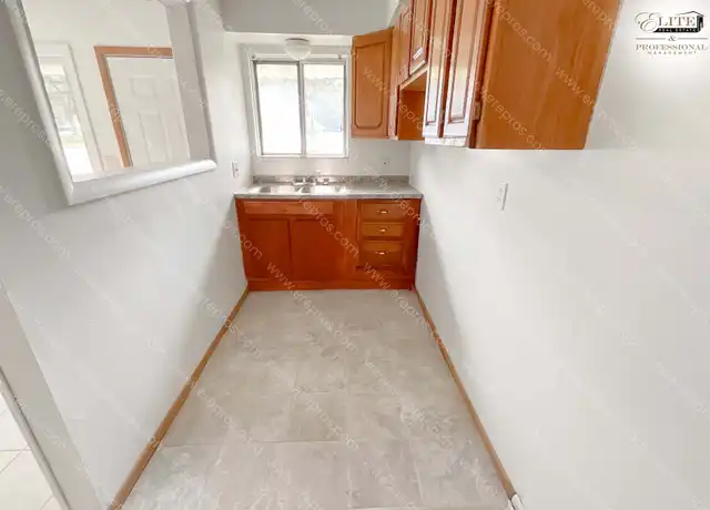 Property at 4161 W Court St, Flint, MI, 48532, 1 bed, 1 bath, [object Object]