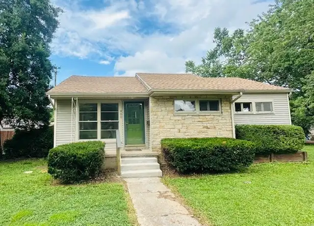 Property at 400 Sylvan Ter, Hopkinsville, KY, 42240, 4 beds, 2 baths, [object Object]