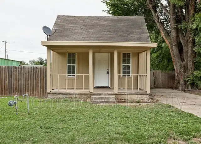 Property at 306 N Hoff Ave, El Reno, OK, 73036, 2 beds, 1 bath, [object Object]