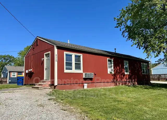 Property at 8210 Oak St, De Soto, KS, 66018, 2 beds, 1 bath, [object Object]