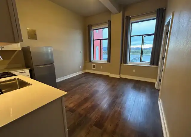 Property at 275 N Broadway Unit 506, Coos Bay, OR, 97420, 1 bed, 1 bath, [object Object]